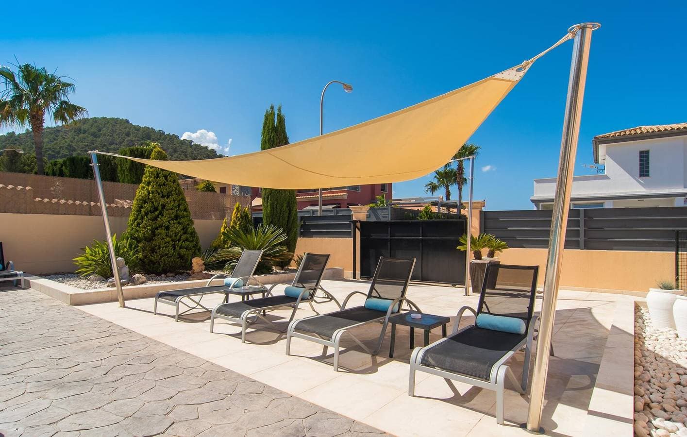 Foto 6 von 41: Ruhige Wohnung mit Meerblick, Pool und Grill