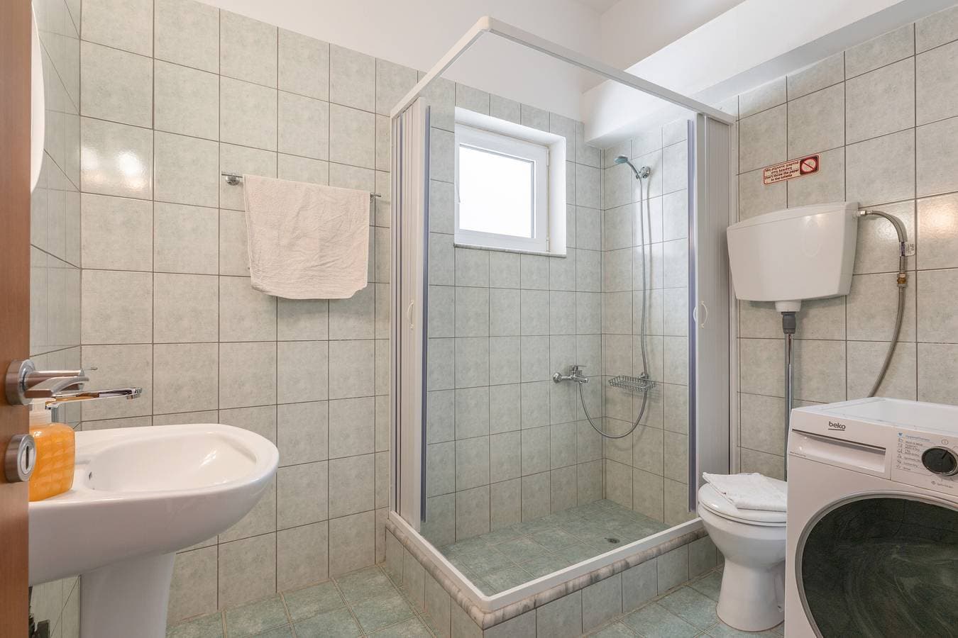 Foto 13 von 26: Ferienwohnung "Standard" mit Meerblick, 2 Gemeinschaftsterrassen und WLAN