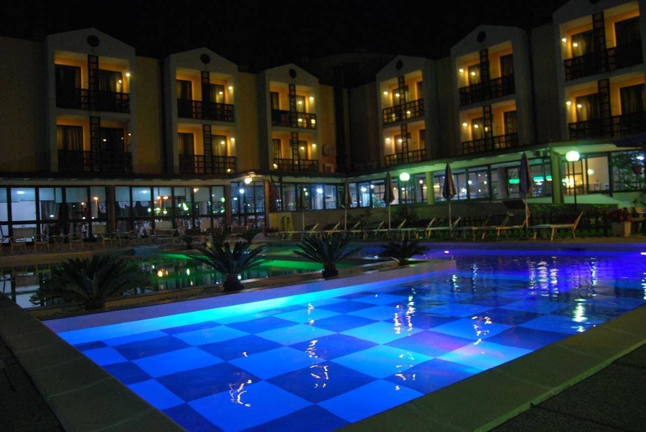 River Park Hotel 1