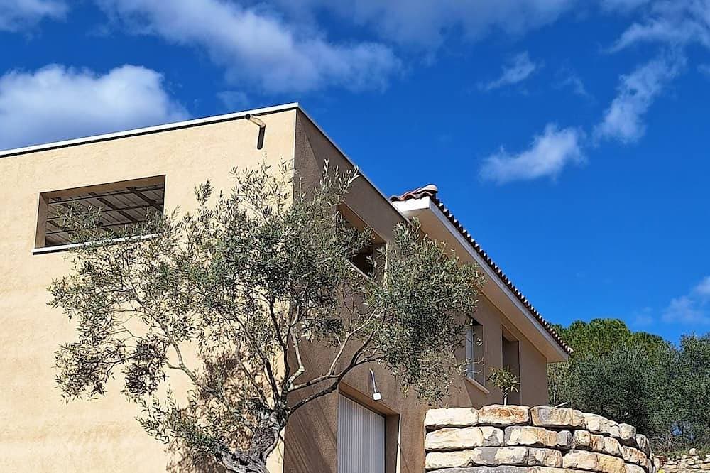 Foto 10 von 30: Superbe Villa Neuve et Belle Piscine au Pied des Cévennes !
