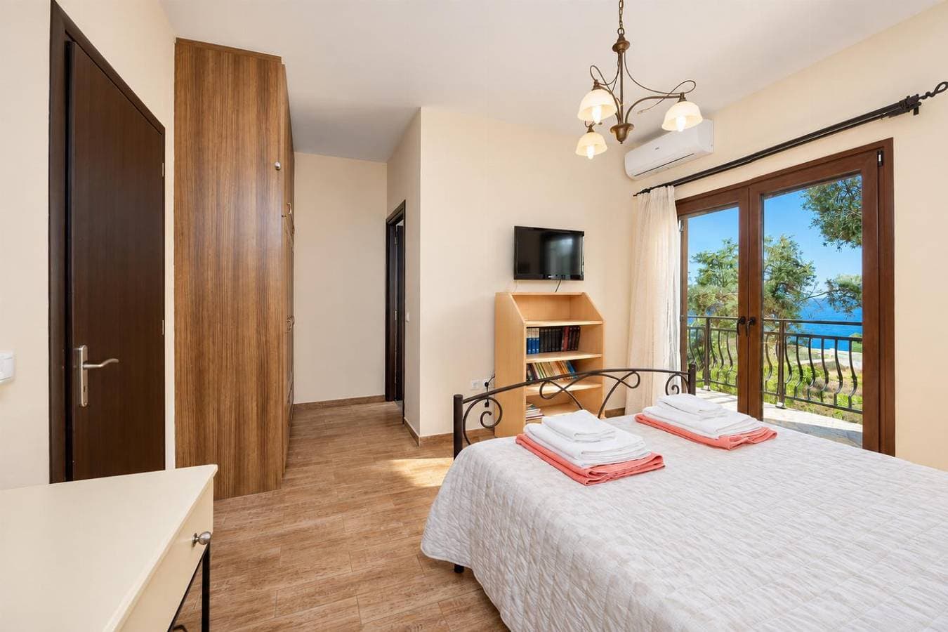 Foto 13 von 36: Villa Ariadne