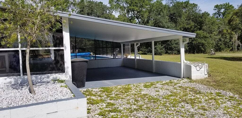Foto 11 von 40: Romantischer, privater Kurzurlaub mit beheiztem Pool in Homosassa