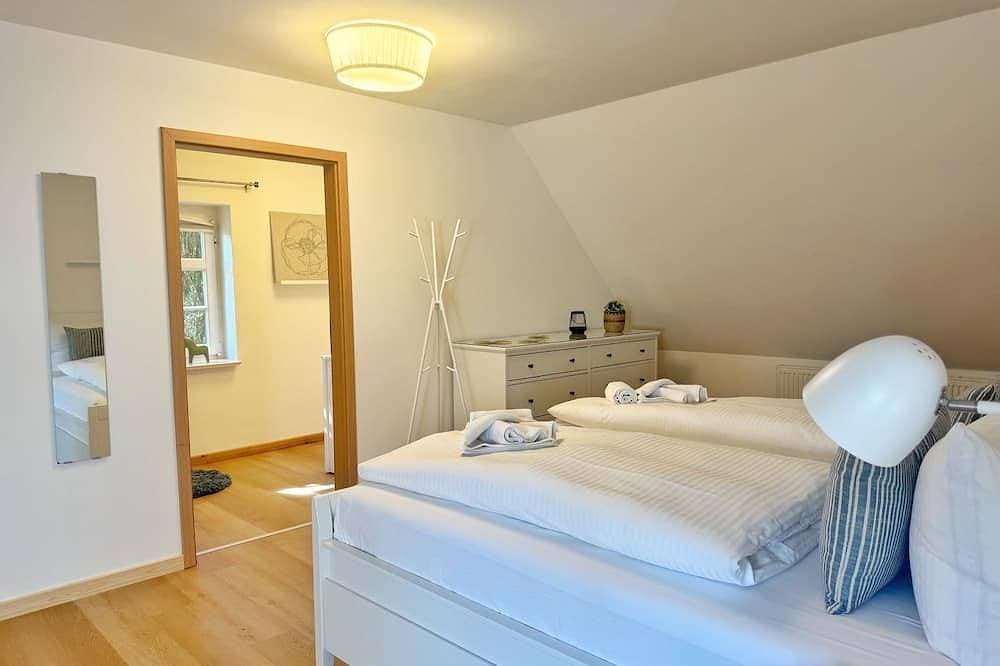 Foto 2 von 22: Ferienwohnung Alvine - Dubnitz bei Sassnitz - Doppelhaushälfte Alwine