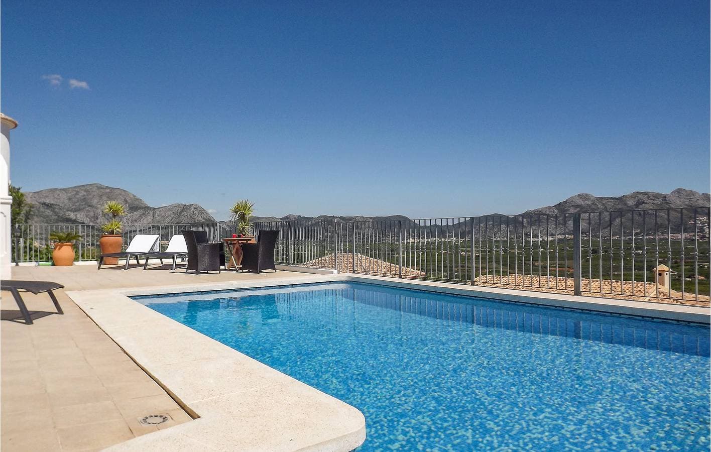 Foto 11 von 23: Meerblick 2BR Apartment mit Parkplatz & Pool in Orba