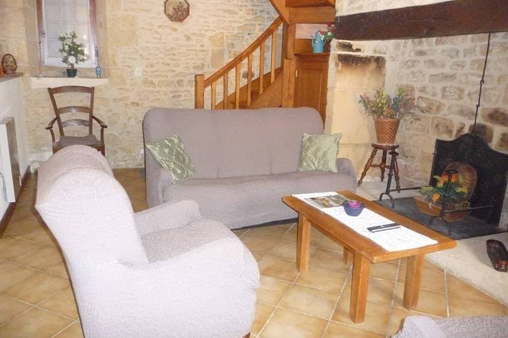 Foto 7 von 8: Familienhaus in Proissans mit Garten und Parkplatz