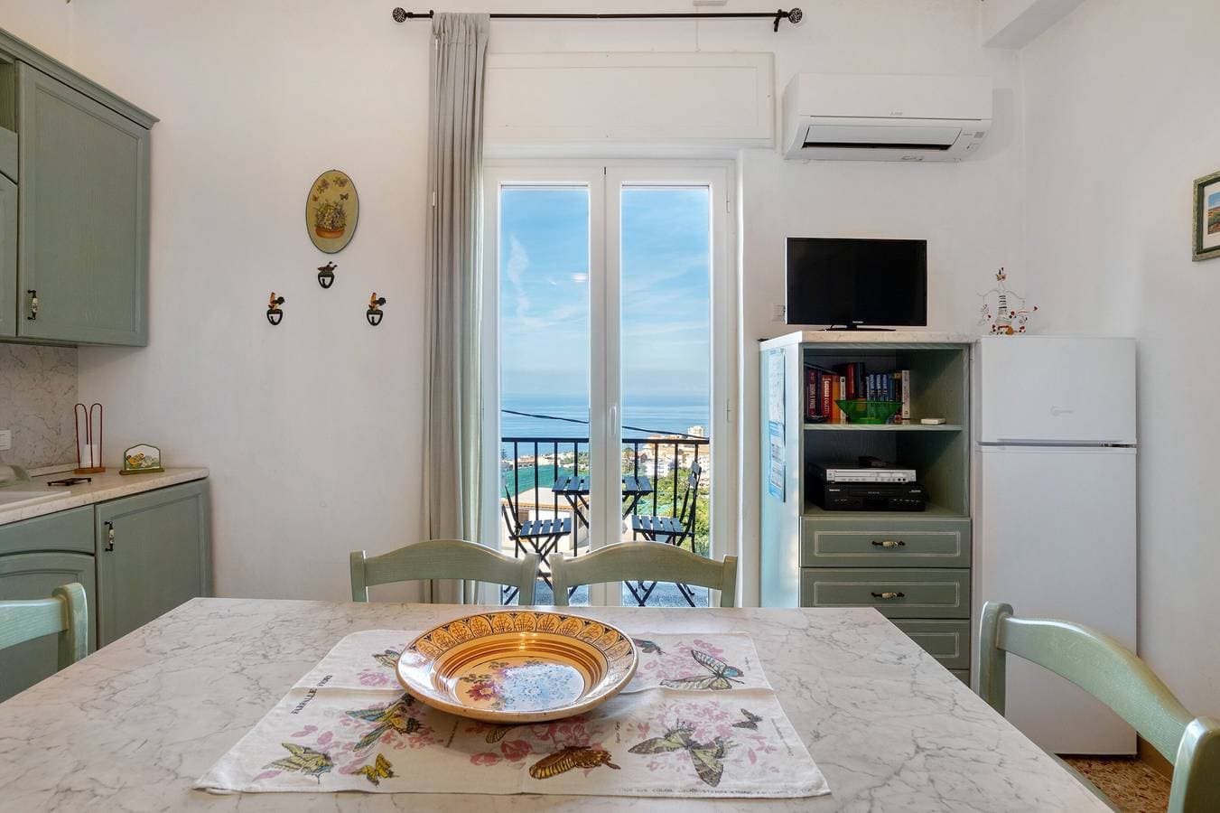 Foto 6 von 28: Ferienwohnung 'Sguardo Sul Golfo' mit Meerblick, Wi-Fi und Klimaanlage