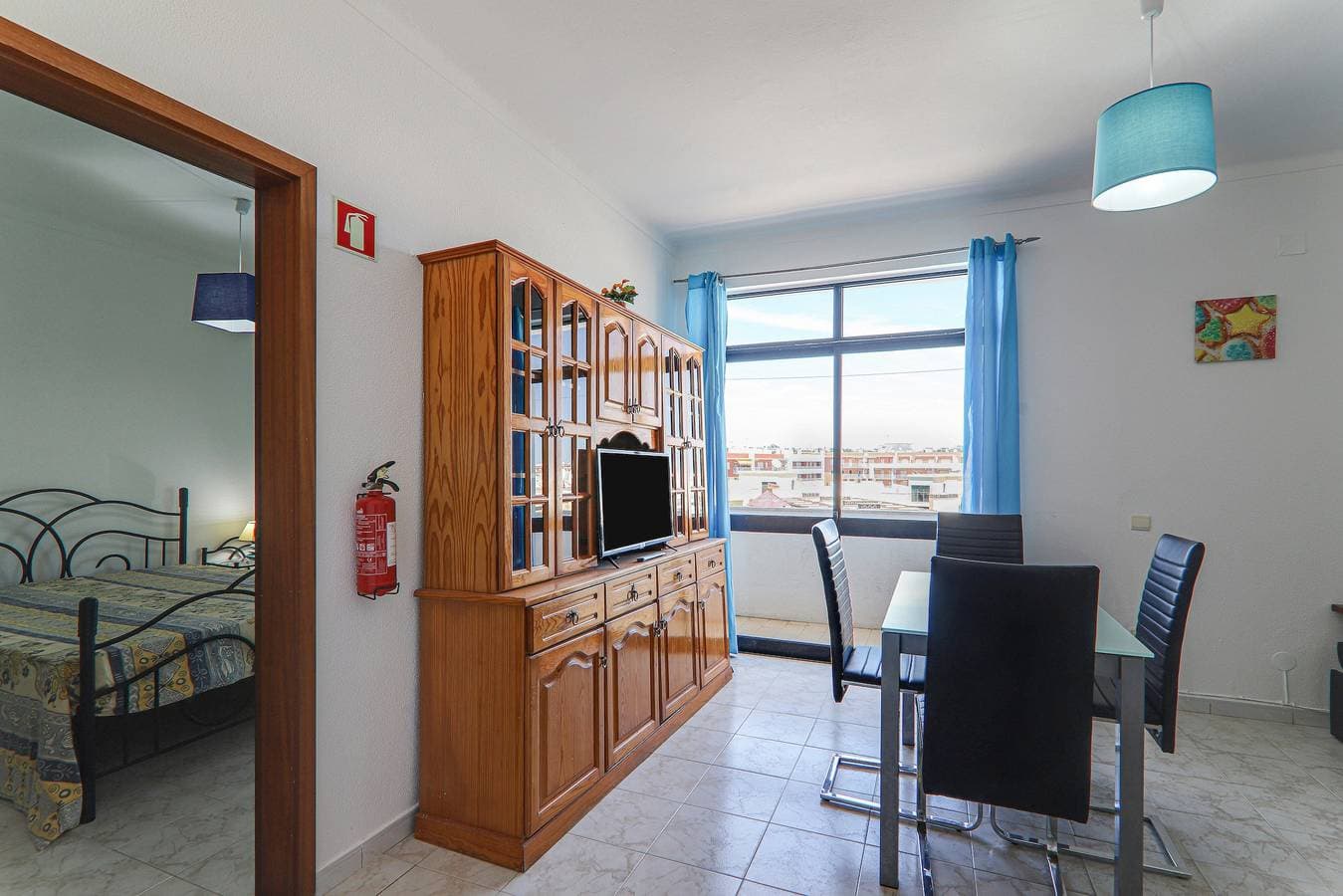 Foto 11 von 16: Ferienwohnung Torre Sol 909 am Strand mit Pool, Garten und Balkon