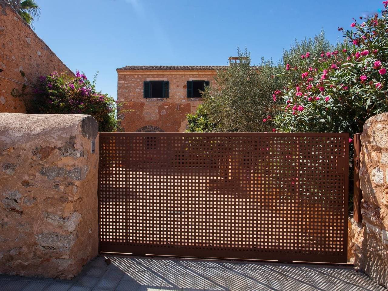 Foto 3 von 17: Villa Paula. Mallorquinischem Charakter