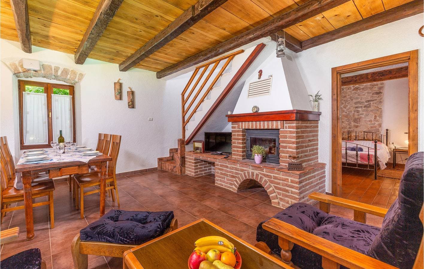 Foto 6 von 49: Stilvolle 2-Zimmer-Wohnung mit Pool und Terrasse, 1,5 km vom Stadtzentrum entfernt
