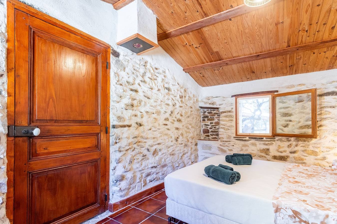 Foto 12 von 28: Ferienhaus „La Fenière“ mit Bergblick, privater Terrasse und WLAN