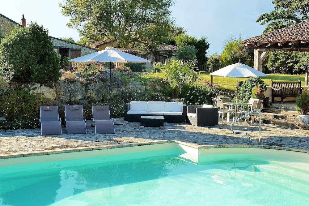 Charmantes Landhaus mit großem beheizten Pool in Monbazillac, Nr Bergerac 1