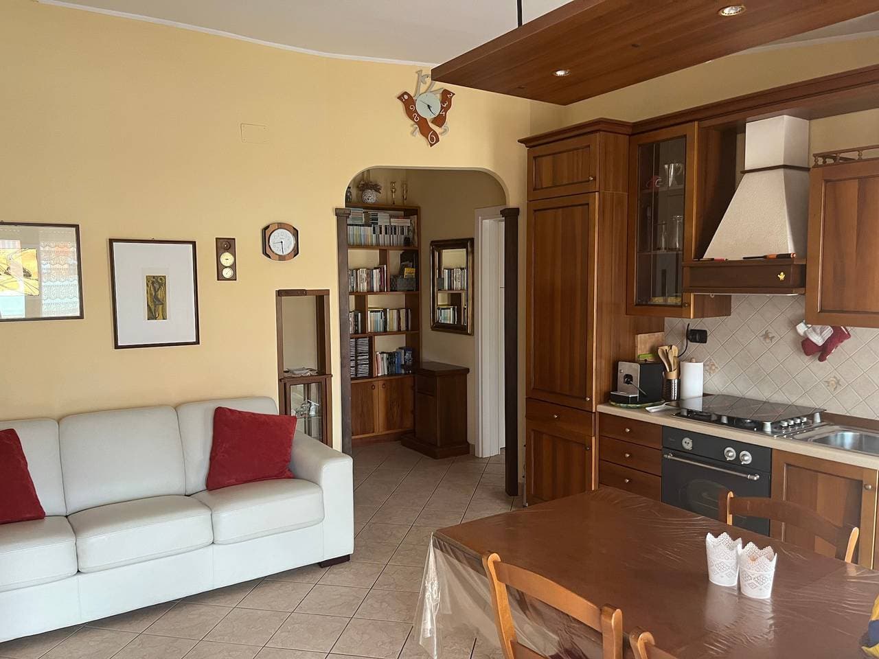 Foto 4 von 22: Apartment 'Teresa Al Mare' mit Balkon, WLAN und Klimaanlage