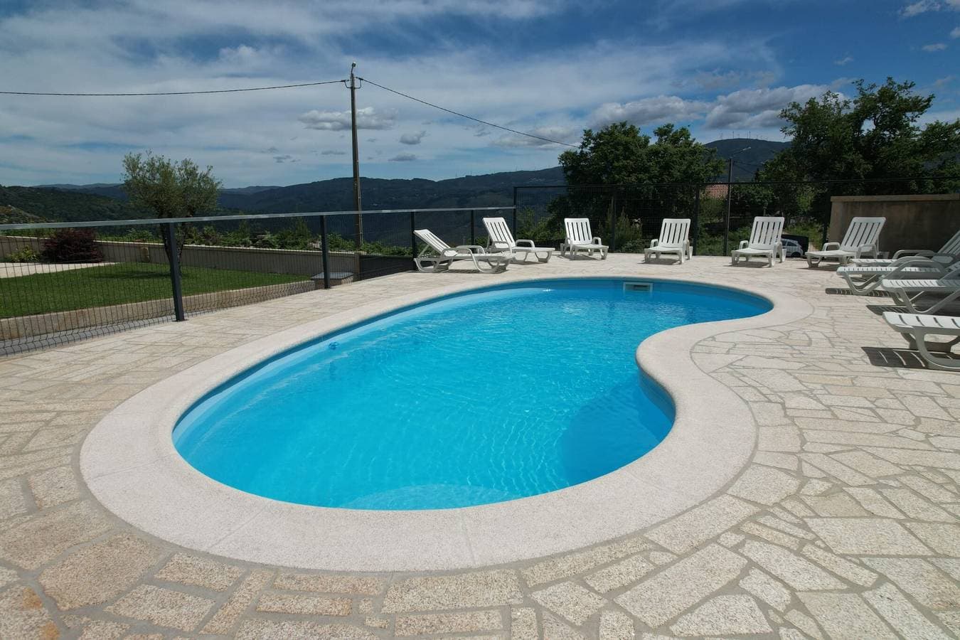 Foto 3 von 44: Casa Miradouro Fafião: Bergblick, privater Pool & WLAN im Gerês
