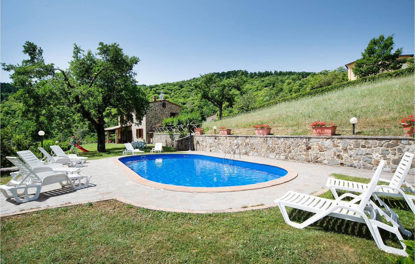 Foto 12 von 29: Appartement am Pool mit Parkplatz, Garten & WiFi