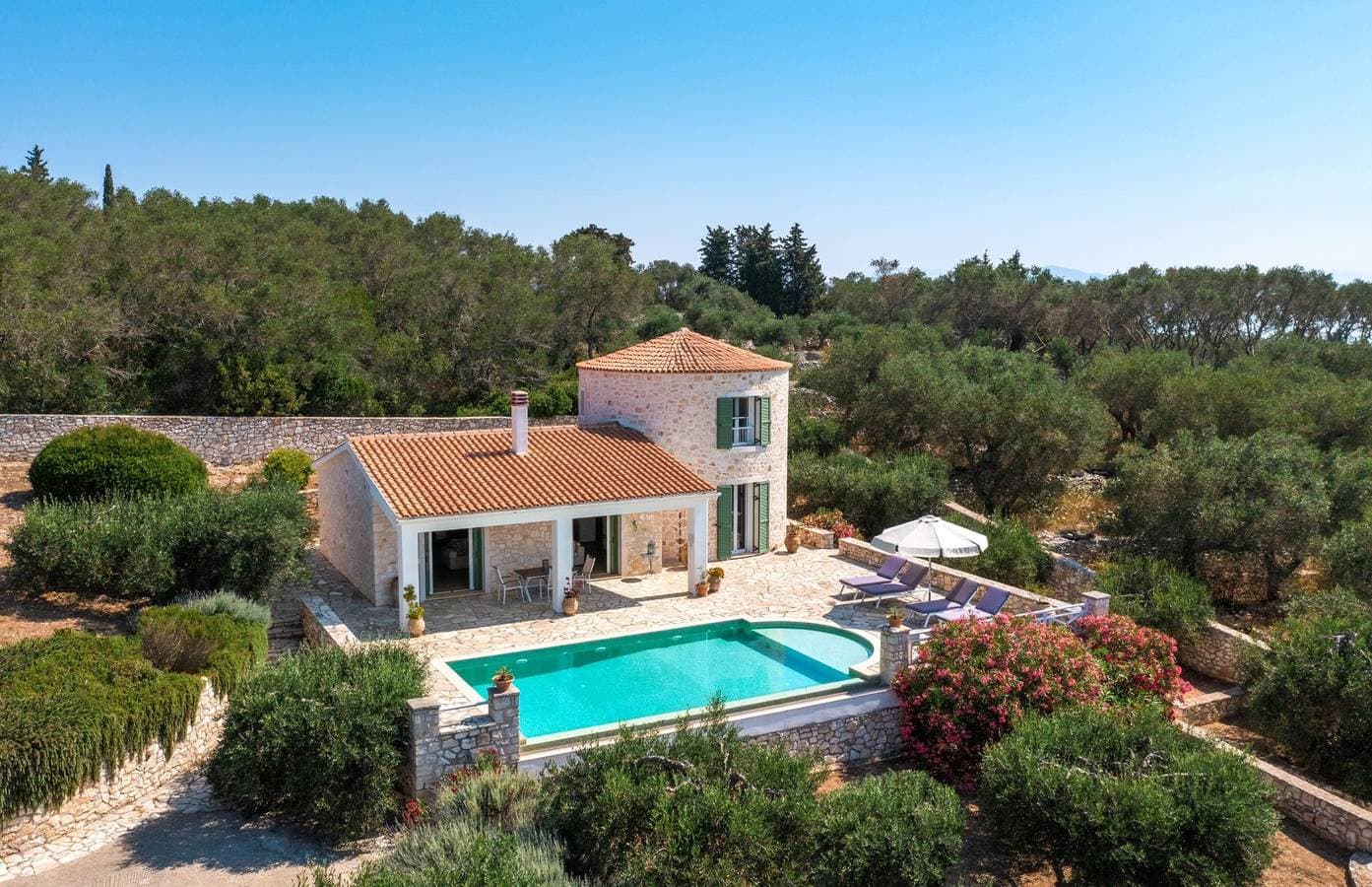 Villa 1