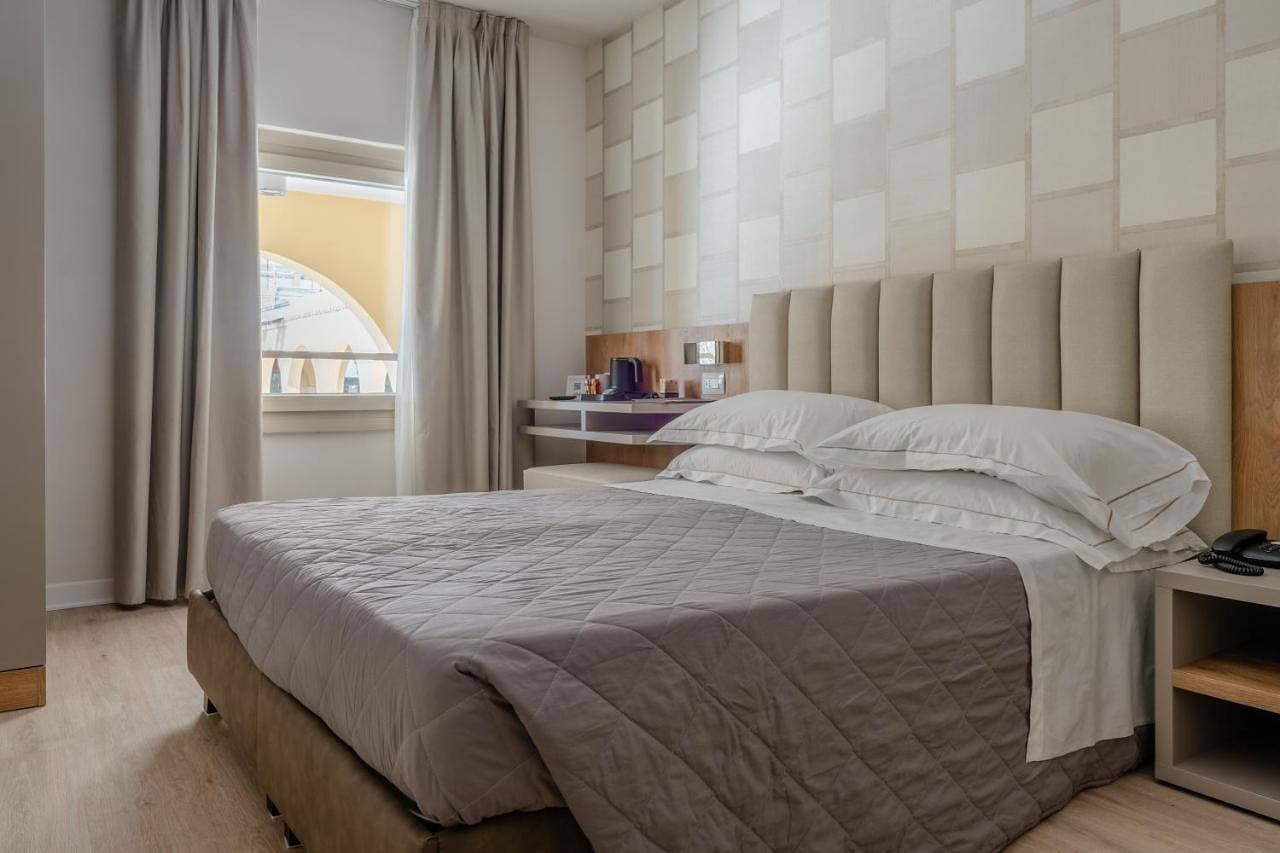 Foto 6 von 9: Standard Double or Twin Room