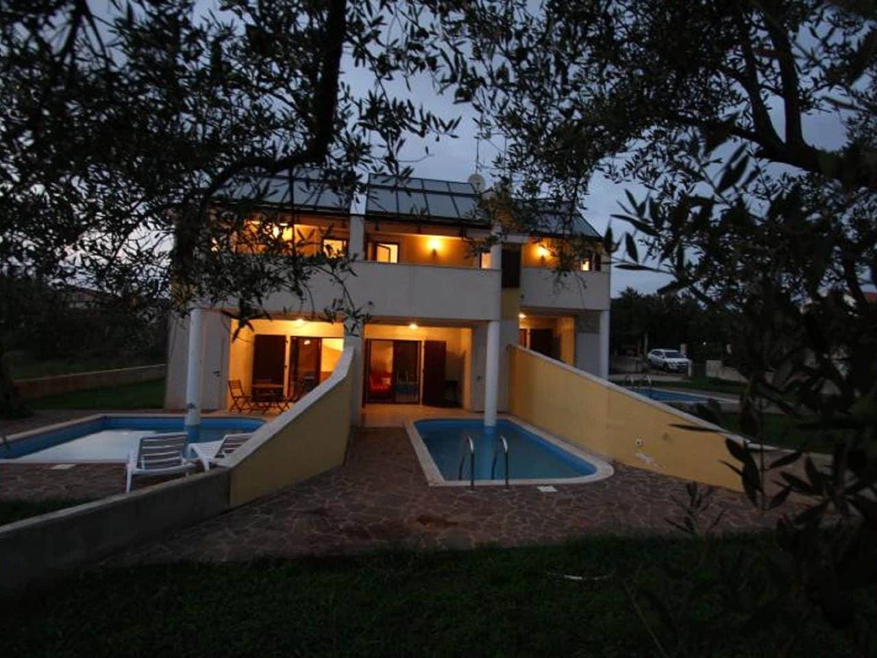 Ferienhaus in Novigrad mit privatem Pool 1