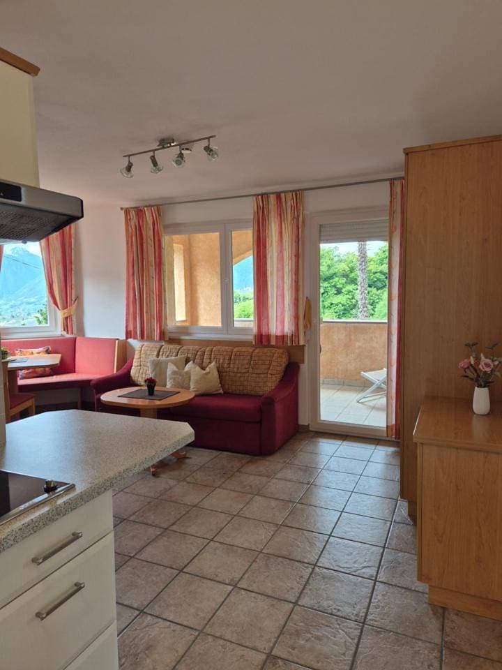 Foto 9 von 13: Large One-Bedroom Apartment (2 Adults)