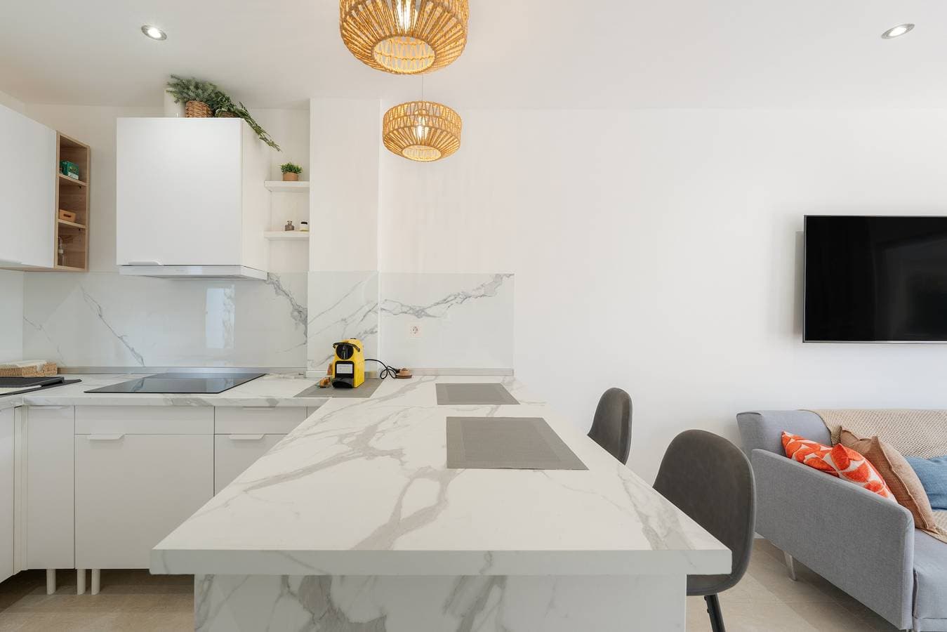 Foto 4 von 36: Apartment 'En Elviria' mit Gemeinschaftspool, WLAN und Klimaanlage