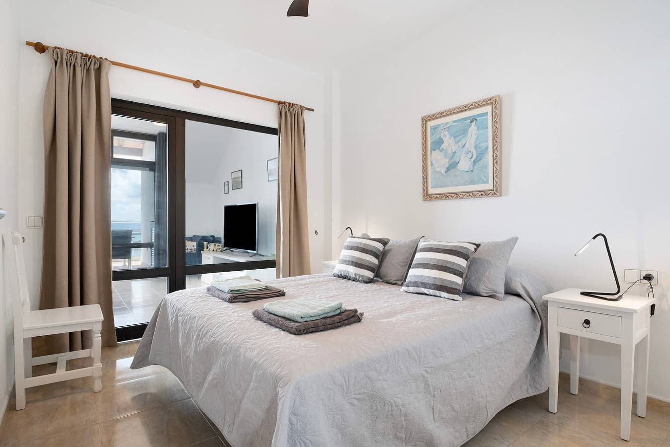 Foto 11 von 32: Ferienwohnung 'Apartamento Seaview Limones' mit Meerblick, privater Terrasse und WLAN