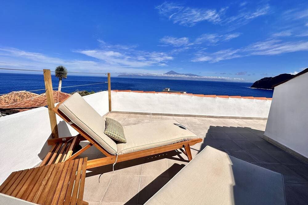 Eden Gomera Suites - Rooftop terrace 2Br apartment with gorgeous oceanviews 1