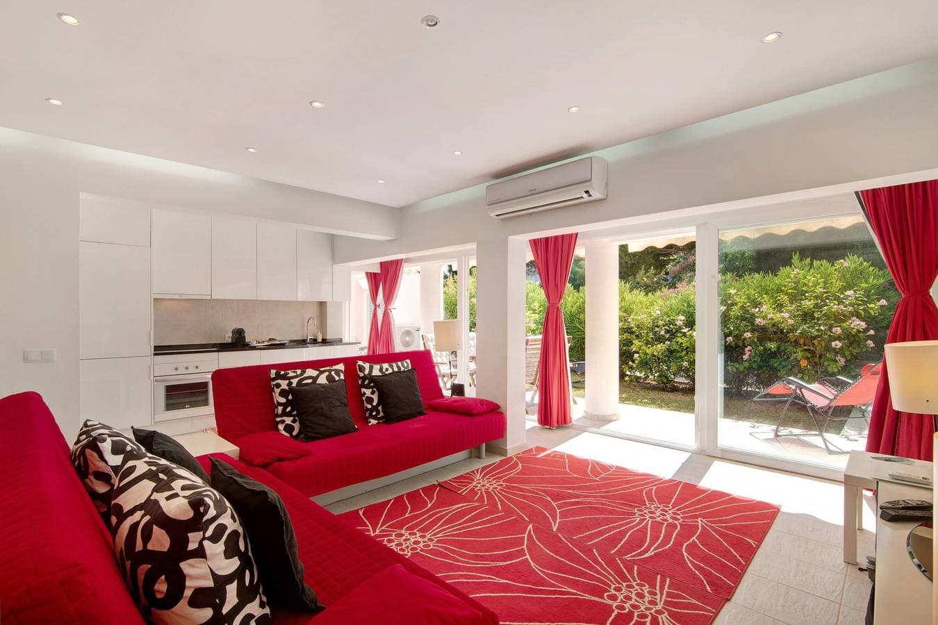 Foto 10 von 36: Ferienwohnung 'Große Wohnung in Vale do Lobo' mit privatem Garten und WLAN