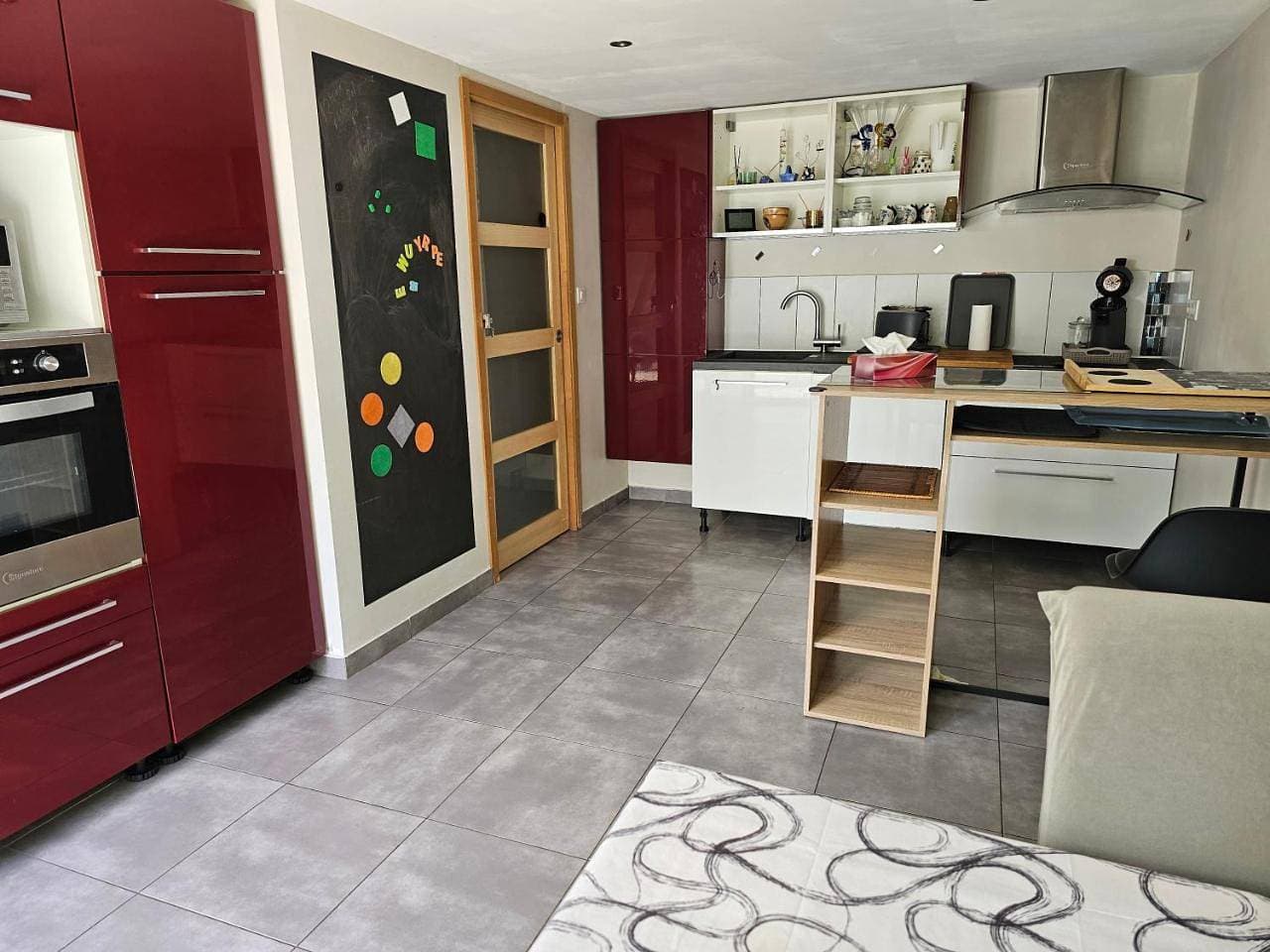 Foto 9 von 19: Three-Bedroom House