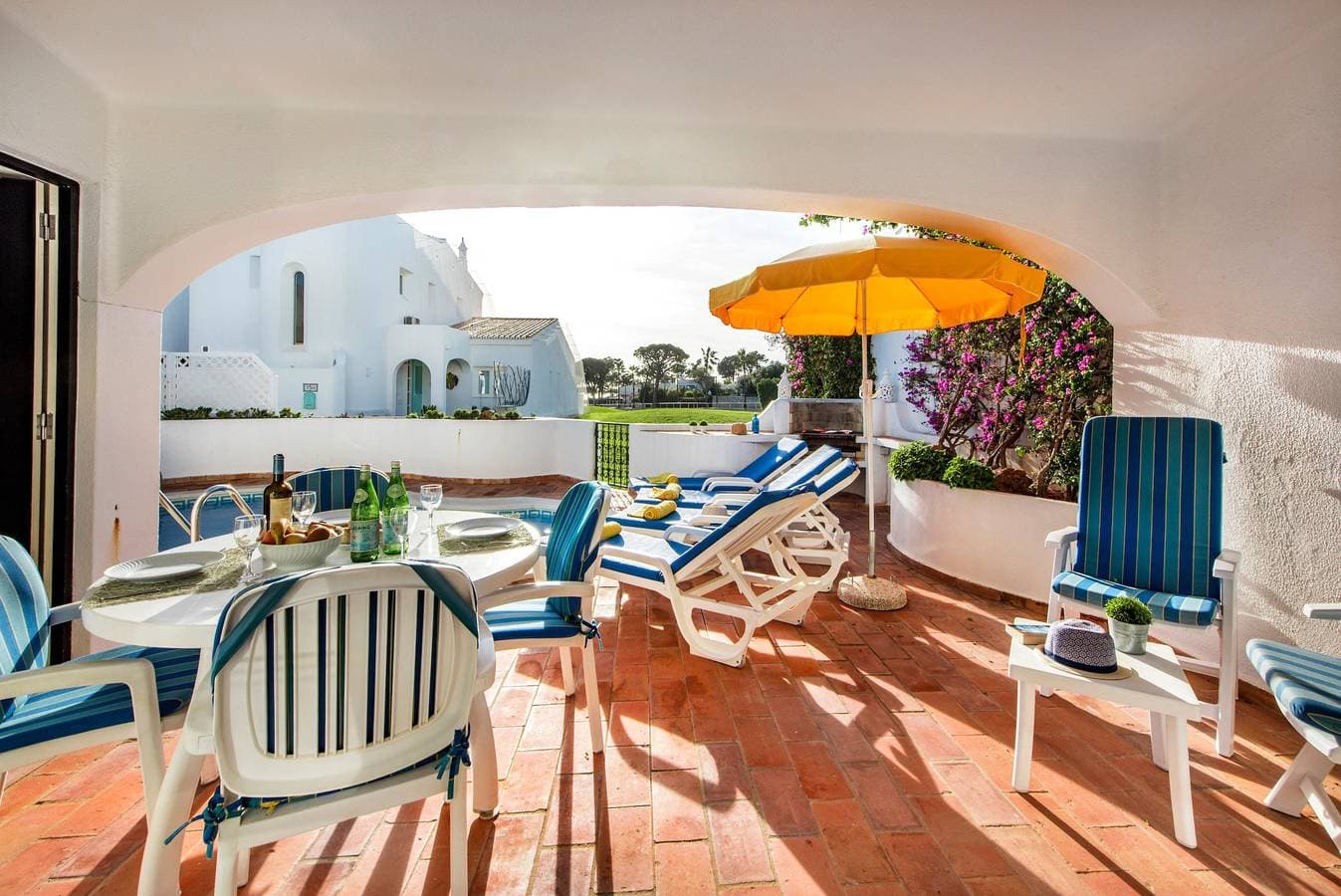 Foto 8 von 37: Villa 'Mng Elliott42' mit privatem Pool, WLAN und Klimaanlage