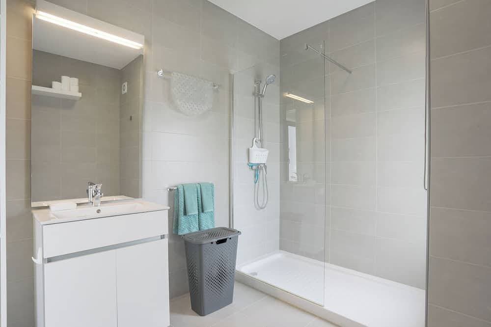 Foto 11 von 30: Detached Villa with Private Pool & Outdoor Kitchen Near City & Beach