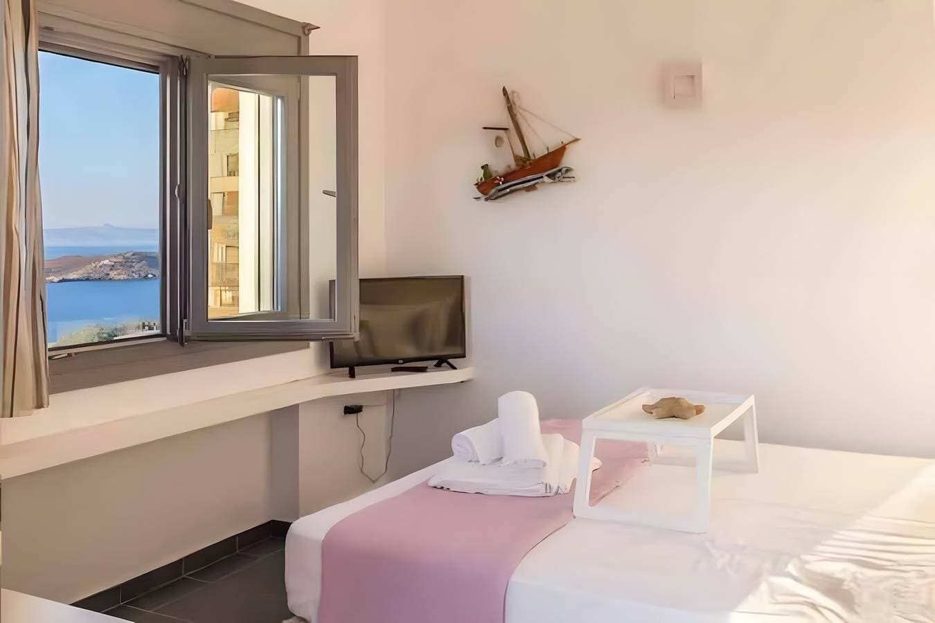 Foto 9 von 44: Villa 'Lina Syros' mit Meerblick, Wi-Fi und Klimaanlage