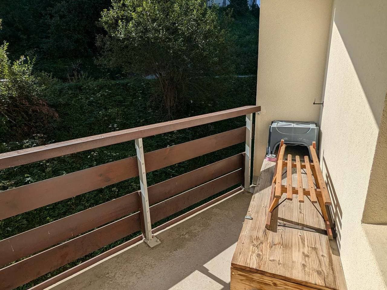 Foto 8 von 11: Gemütliche 5 Pers Wohnung an der Piste, Balkon und Skischließfach