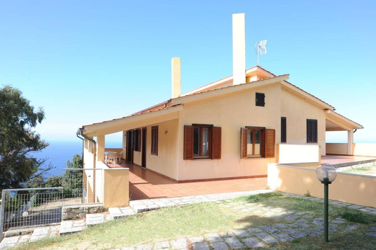 Il Castagno 1