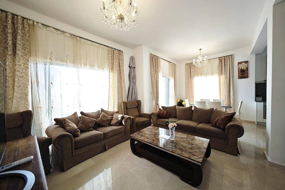 Foto 2 von 30: SunResidence, 3 bed, first line, Coral bay