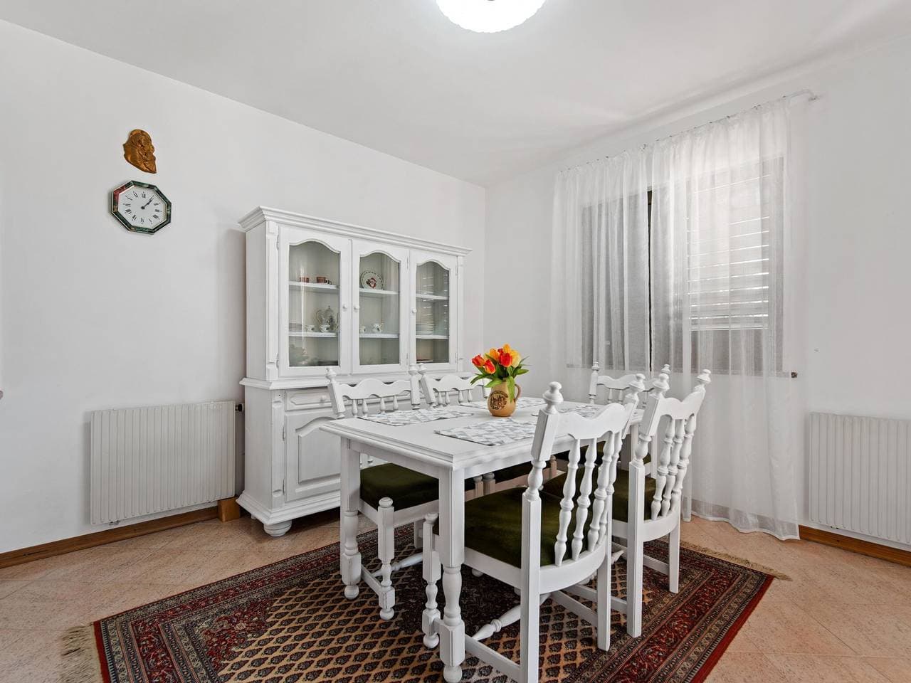 Foto 4 von 40: Stilvolle Villa in Buje mit Außenküche
