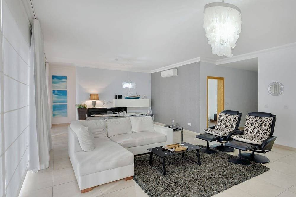 Foto 8 von 30: Luxury Apt w/Side Seaviews & Pool, Best Location