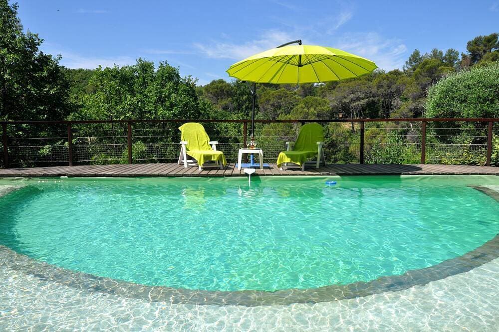 Familienfreundl. 3-Zi.-Whg. in 2-Familienhaus m. beheizbarem Pool und Bouleplatz 1