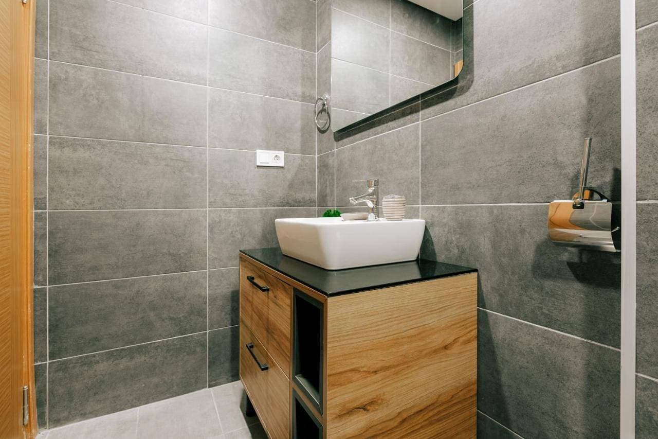 Foto 11 von 12: Compact Flat 2 min to Metro, Near Marmara Park
