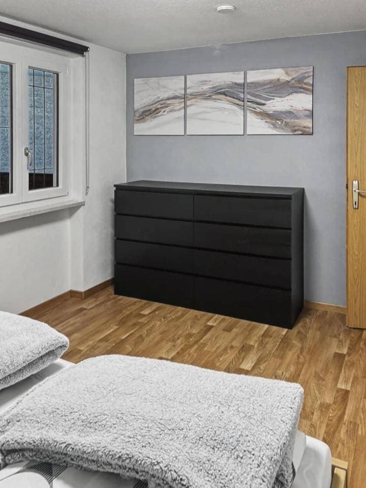 Foto 13 von 27: Two-Bedroom Apartment with Mountain View