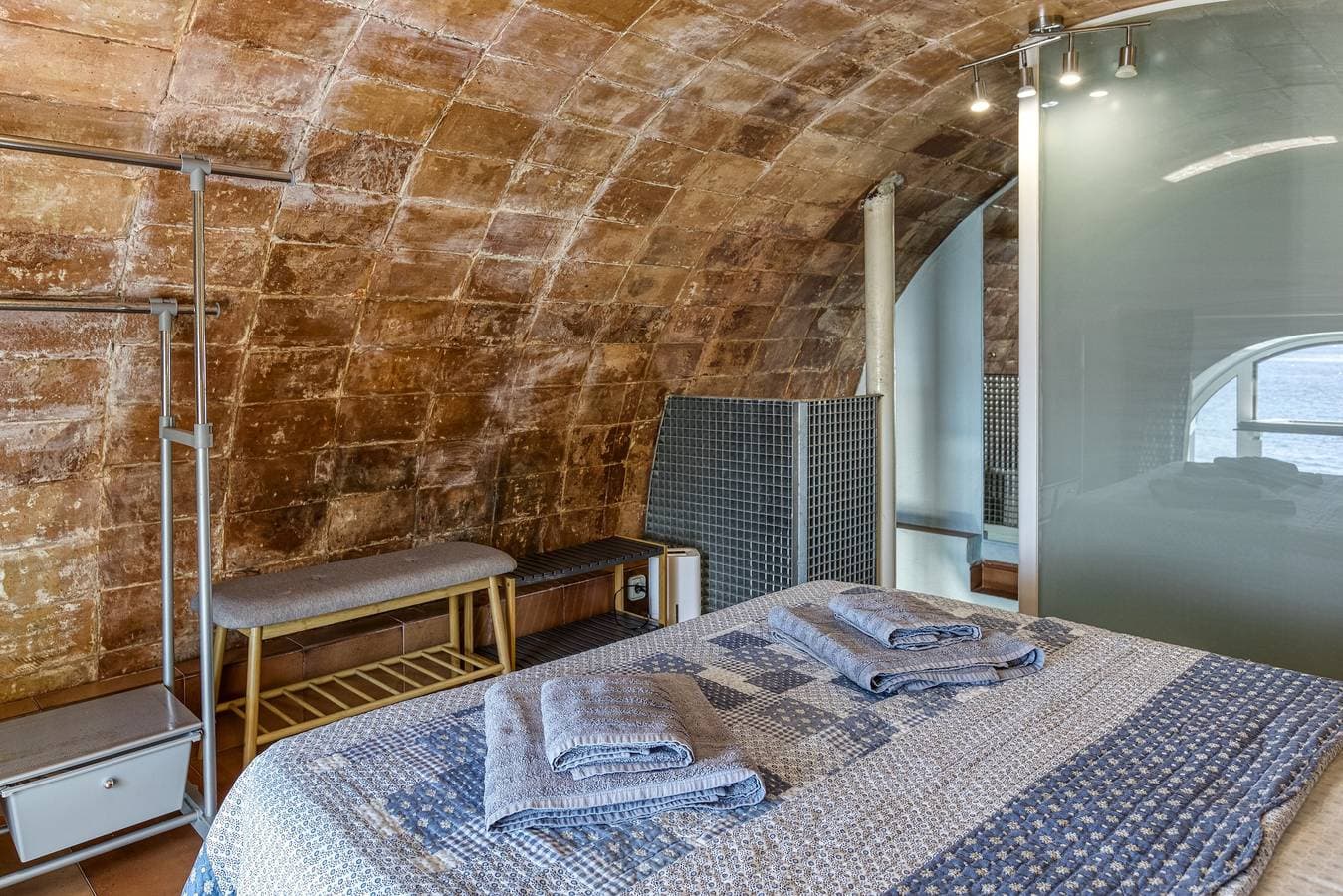 Foto 12 von 28: Apartment „Loft Calella de Palafrugell“ am Strand