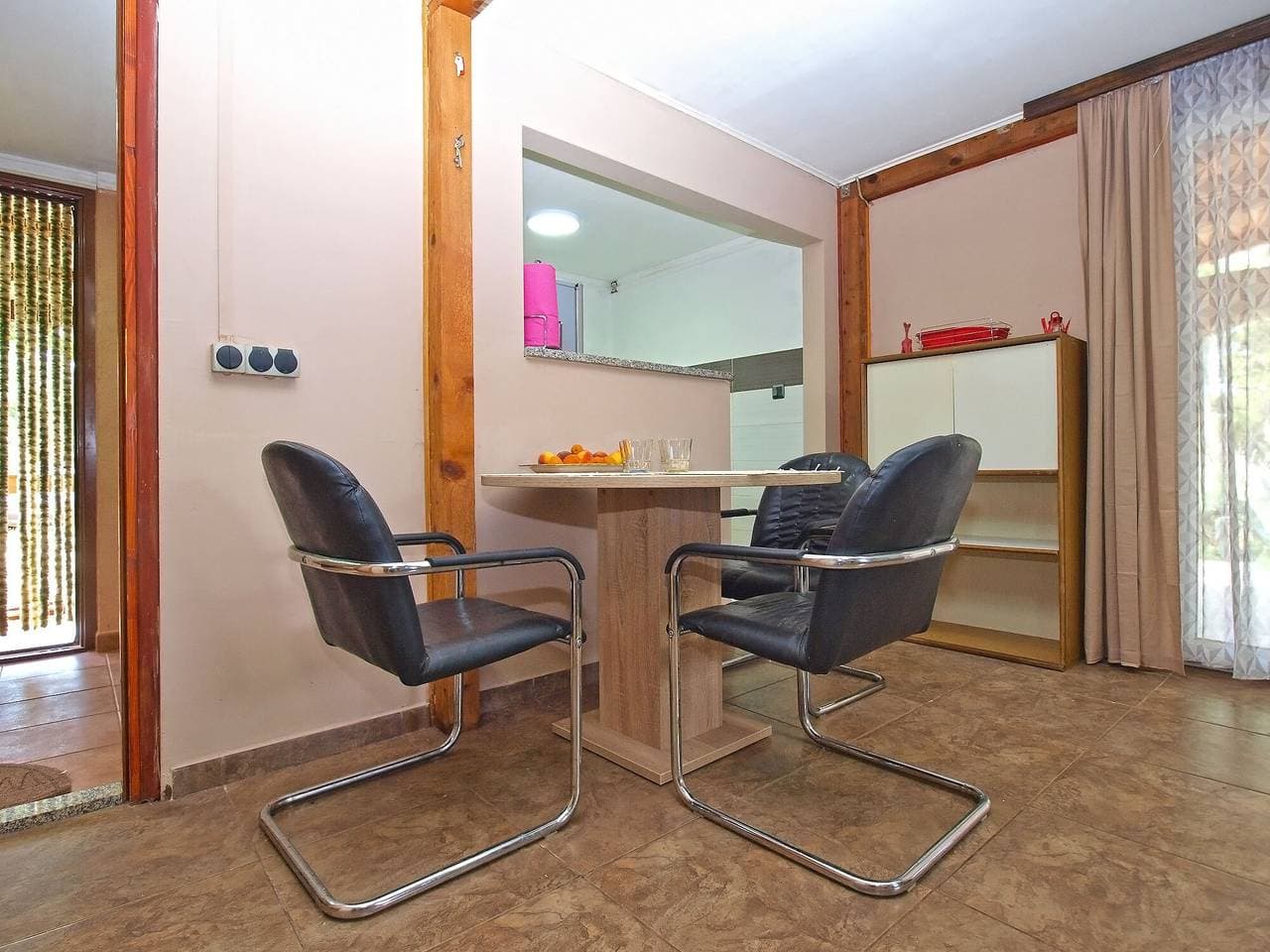 Foto 7 von 20: Ferienhaus für 6 Personen mit Terrasse