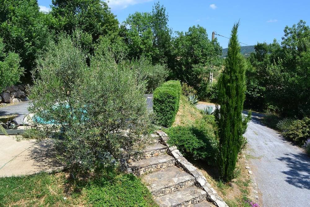 Foto 10 von 17: The Medieval Oasis