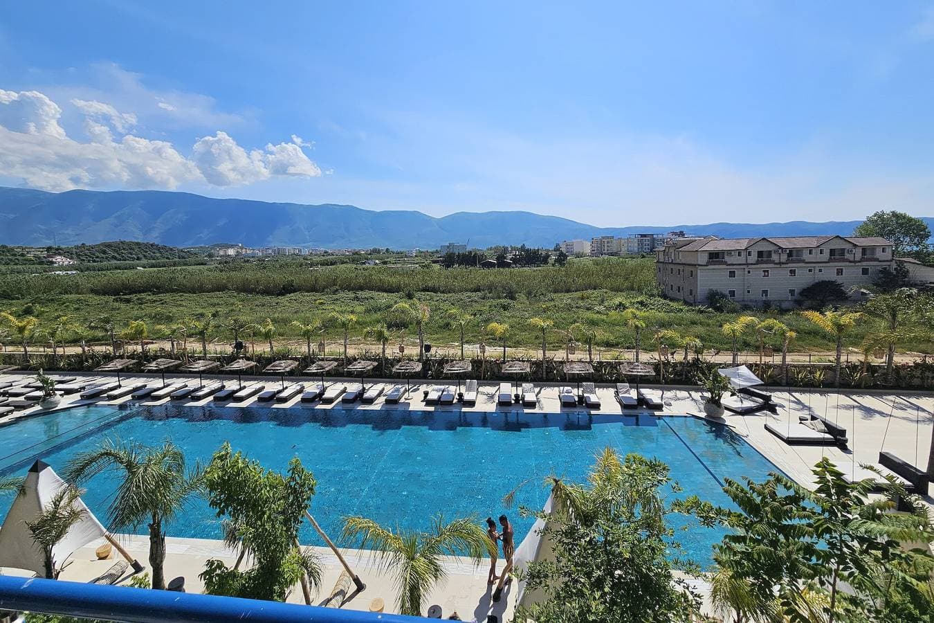 Apartment With Pool View 001 1