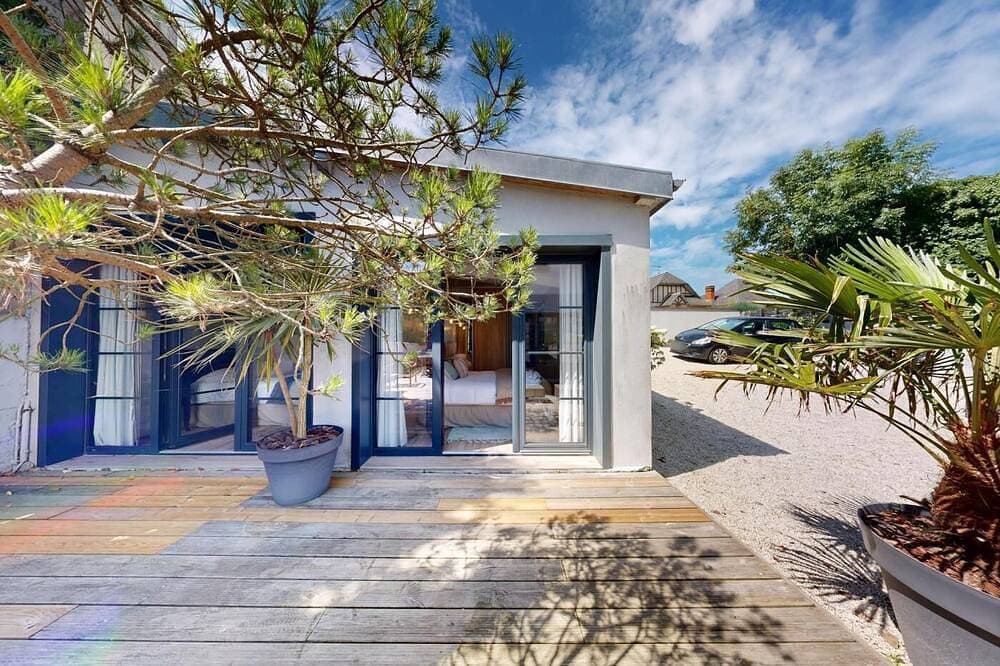 Donvillaise 15 pers : jacuzzi, 8 min walk to the beach 1