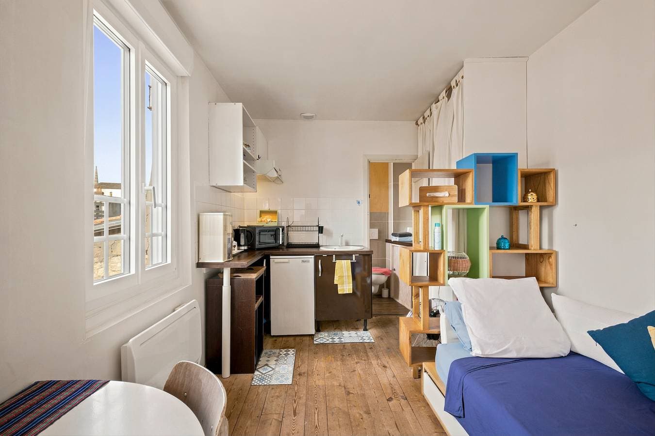 Foto 2 von 30: Bed & Breakfast 'Le Studio Miroir Aux Fées Bordeaux' mit WLAN