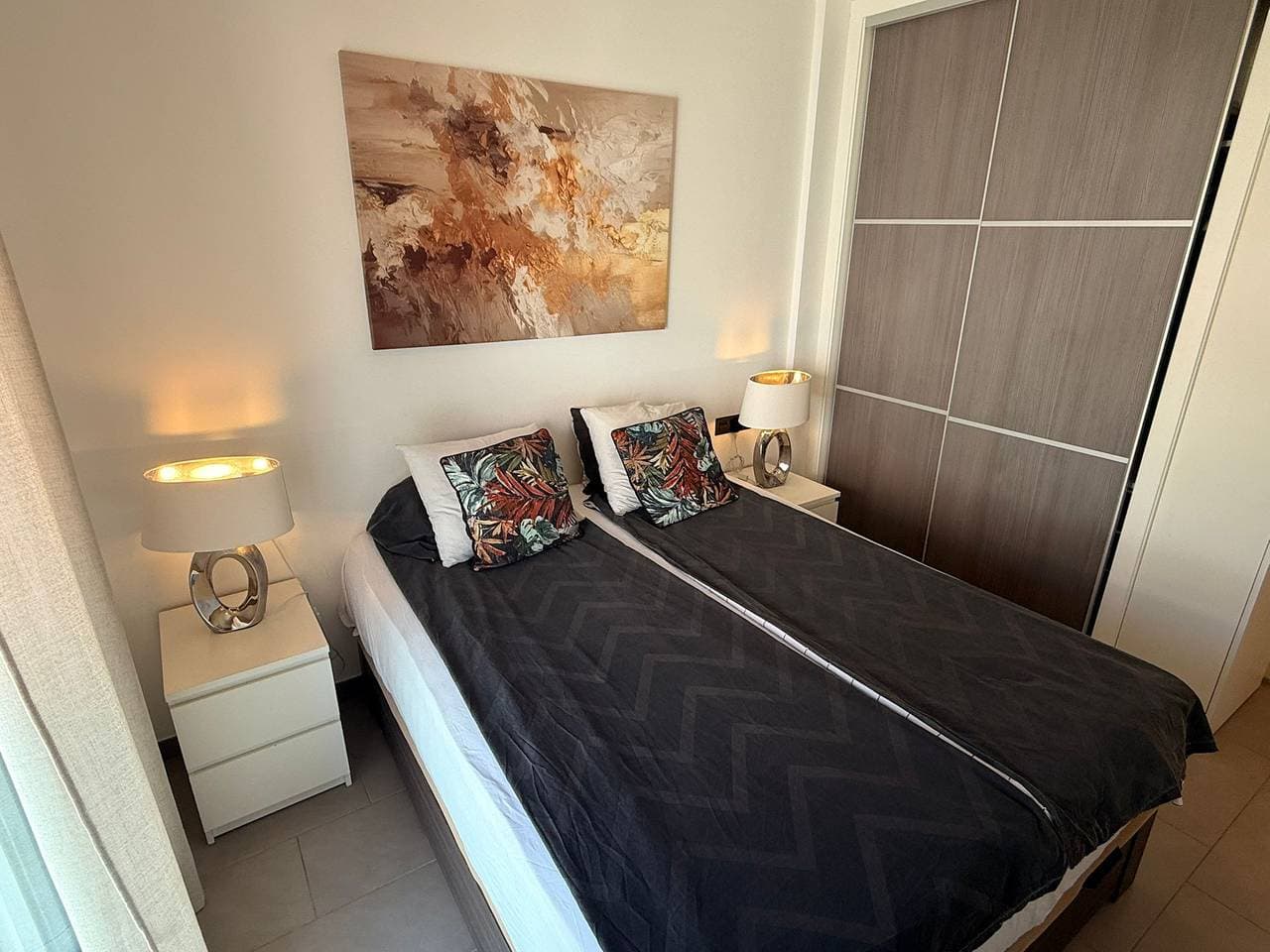 Foto 11 von 26: F4112