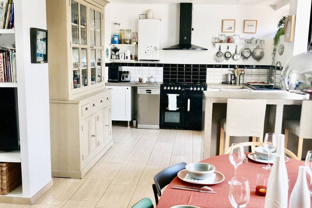 Large charming house near the sea and the landing beaches, L'échappée belle 1