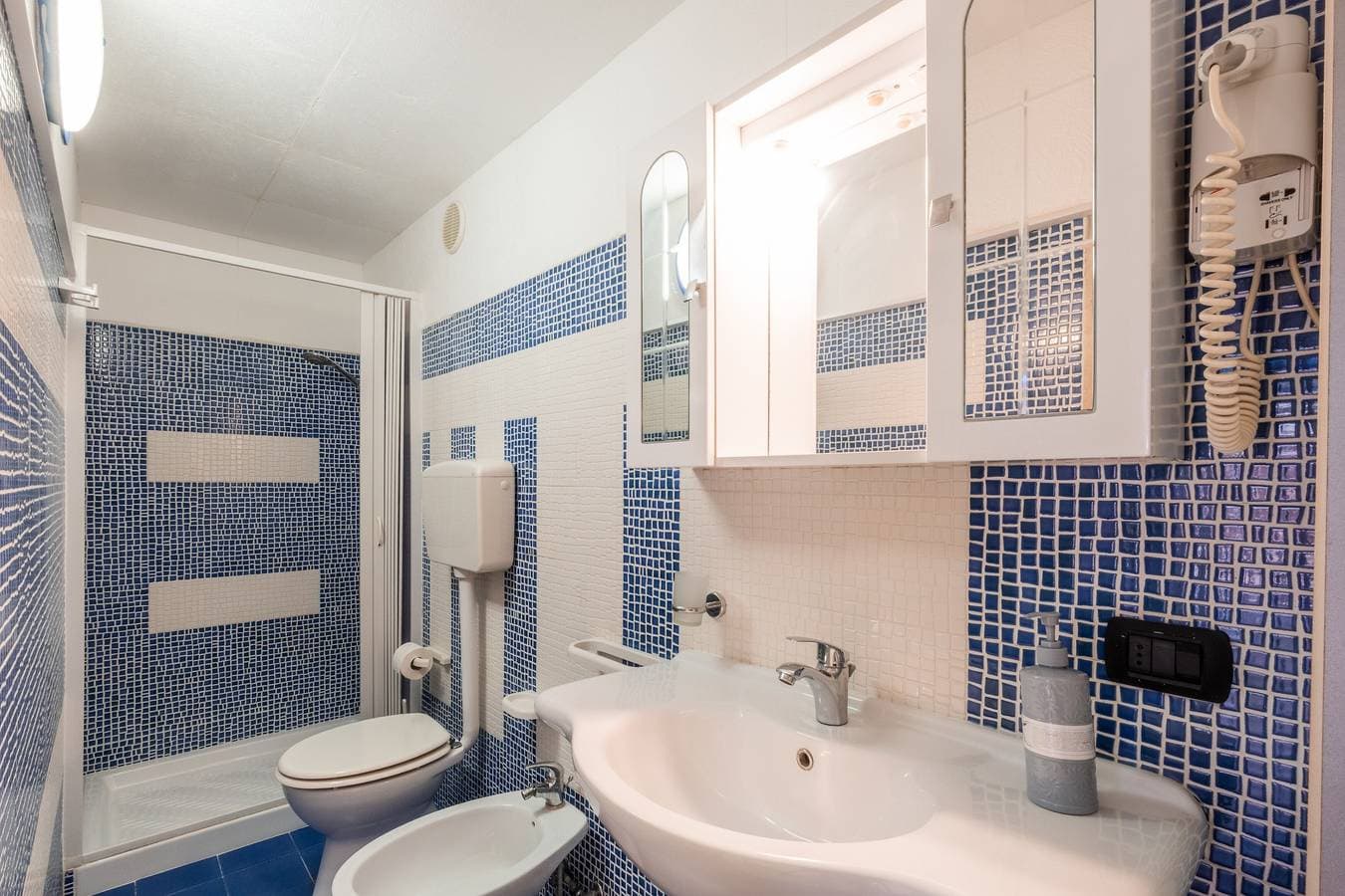 Foto 9 von 28: Boutique Villa – Loft Nexus mit Gemeinschaftsterrasse, WLAN und Klimaanlage