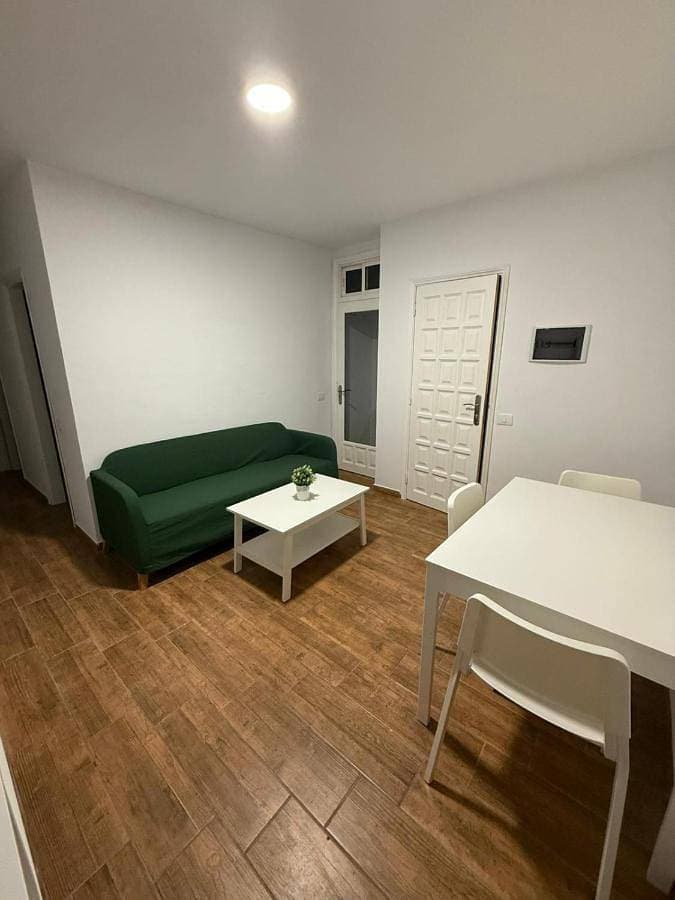 Foto 2 von 10: Superior One-Bedroom Apartment with Balcony