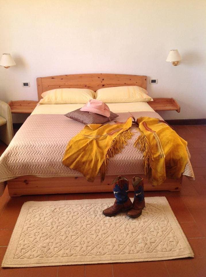 Foto 6 von 8: Double Room with Private Bathroom