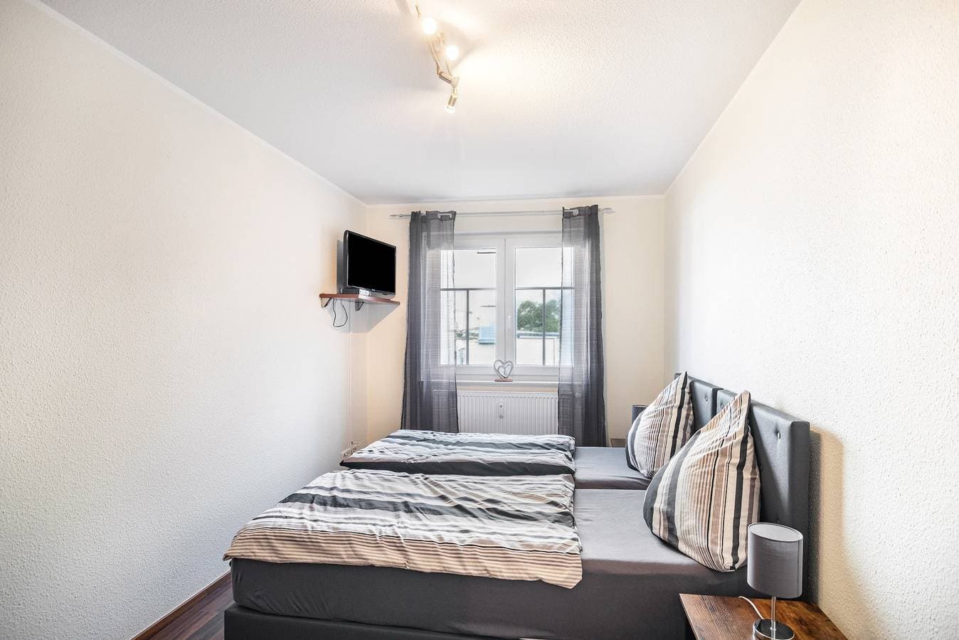 Foto 13 von 22: Ferienwohnung "Katjas Ferienwohnung" mit WLAN und Terrasse; Parkplatz vorhanden